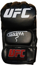 Luva Charles Oliveira UFC assinada/autografada com certificado de autenticidade Beckett comprar usado  Enviando para Brazil
