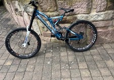 downhillbikes gebraucht kaufen  Rippershausen