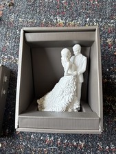 Monique lhuillier modern d'occasion  Expédié en Belgium