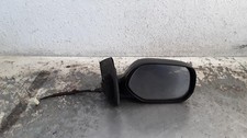 Specchietto retrovisore destro usato  Italia