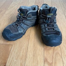 Keen hiking boots for sale  Burbank