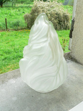 Ancienne grande tulipe d'occasion  Ussac