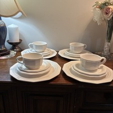 Conjunto de pratos vintage Pfaltzgraff Heritage branco xícaras 16 peças serve 4 comprar usado  Enviando para Brazil