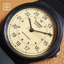 Usado, Relógio de quartzo unissex CASIO MQ-24 com mostrador creme comprar usado  Enviando para Brazil