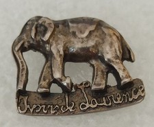 Pins éléphant. yvonnick d'occasion  France