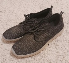 Unn women men for sale  Pahrump