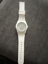 Novo em folha relógio palpite branco para mulheres, cinza cintilante, muito bonito comprar usado  Enviando para Brazil