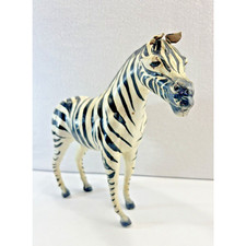 Usado, Animal zebra envolto em couro vintage com olhos de vidro 10,5 L x 13 T suporte livre comprar usado  Enviando para Brazil