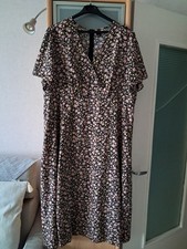 Robe neuve taille d'occasion  Verneuil-l'Étang