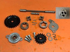 Oil pump set d'occasion  Expédié en Belgium