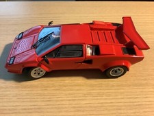Lamborghini Countach 5000S réplica escala 1:24 com vitrine, usado comprar usado  Enviando para Brazil