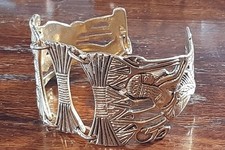 Bracelet bronze design usato  Latina