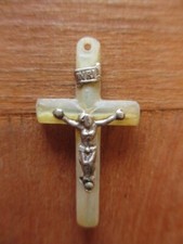 Objet religieux crucifix d'occasion Objet religieux crucifix d'occasion  France