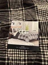 Full queen ugg for sale  Clifton