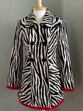Jaqueta casaco texturizado 3 irmãs pequena preta/vermelha com estampa de animal zebra nova sem etiquetas!!, usado comprar usado  Enviando para Brazil
