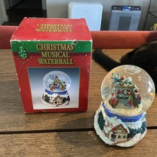 Caixa de música globo de neve bola d'água musical de Natal - LEIA comprar usado Caixa de música globo de neve bola d'água musical de Natal - LEIA comprar usado  Enviando para Brazil