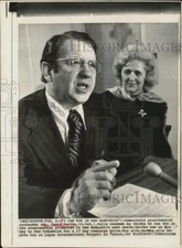 Press Photo candidato presidencial senador Vance Hartke e esposa Martha em Boston comprar usado  Enviando para Brazil