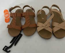 Lot girls sandals for sale  Saint Cloud