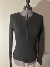 Camisa térmica feminina American Eagle preta waffle malha Henley manga longa pequena, usado comprar usado  Enviando para Brazil
