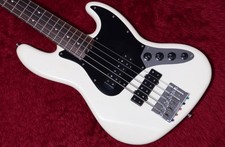 Usado Fender/Jogador Moderno Jazz Bass V Branco 4.895Kg Cgf1312423 Give comprar usado  Enviando para Brazil