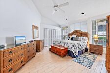 Bedroom set king for sale  Palm Beach Gardens