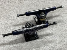 PAR DE CAMINHÕES DE SKATE THUNDER HOLLOW LIGHTS preto roxo azul poeira espacial 8" usado comprar usado PAR DE CAMINHÕES DE SKATE THUNDER HOLLOW LIGHTS preto roxo azul poeira espacial 8" usado comprar usado  Enviando para Brazil