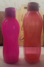 Usado, Garrafas de água Tupperware Eco rosa com tampas flip top ●1 litro e ●2 litros comprar usado  Enviando para Brazil