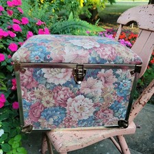 Vintage floral padded for sale  Wadsworth