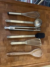 Conjunto de utensílios de panelas feitos em comprar usado  Enviando para Brazil
