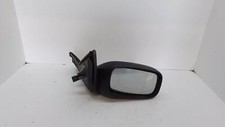 Specchietto retrovisore destro usato  Italia