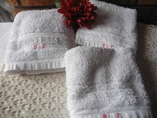 Serviettes toilette epoge d'occasion  Commentry