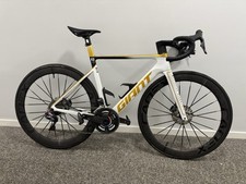 Giant propel advance for sale  LONDON