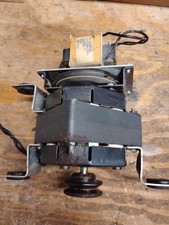 Motor de tremolo vintage Hammond Organ/Leslie 2 velocidades ENVIO RÁPIDO! FAÇA OFERTA! comprar usado Motor de tremolo vintage Hammond Organ/Leslie 2 velocidades ENVIO RÁPIDO! FAÇA OFERTA! comprar usado  Enviando para Brazil