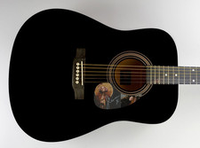 Usado, Guitarra preta acústica autografada Florence Welch Florence & the Machine ACOA comprar usado  Enviando para Brazil