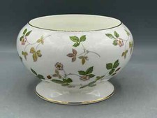 Wedgwood vase wild for sale  POULTON-LE-FYLDE