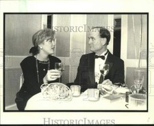 1989 Press Photo Emily & Louis Marrero na festa de estreia de Allison Smith comprar usado  Enviando para Brazil