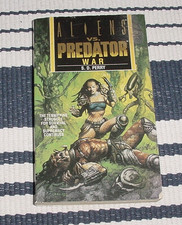 War (Aliens Vs. Predator Book 3) Randy Stradley, Perry, S. D., usado comprar usado  Enviando para Brazil