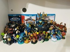 Lote misto de bonecos, cristais, portais de jogos e bolsa para Wii U SKYLANDERS comprar usado  Enviando para Brazil