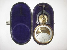 Ancien manomètre métallique d'occasion  Avrillé