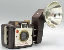 KODAK Brownie Holiday Flash Camera + Kodalite Midget Flashholder comprar usado  Enviando para Brazil