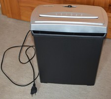 Aktenvernichter genie 150x gebraucht kaufen  Hirschberg