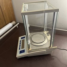 Electronic precisión balance d'occasion  Expédié en Belgium