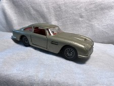 Solido 130 aston d'occasion  Expédié en Belgium