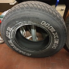 Gomme 235 r16 usato  Monza