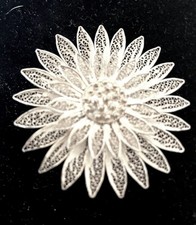 Ravissante broche fleur d'occasion  Herblay
