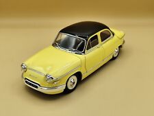 Panhard berline jaune d'occasion  Pontcharra