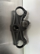 Usado, Braçadeira de garfos ponte superior tripla árvore superior fabricante de equipamento original Kawasaki Ninja ZX6R ZX636 2019-2025 comprar usado  Enviando para Brazil