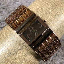 Usado, Relógio feminino DKNY NY-4255 cristal pedra preciosa marrom pulseira quartzo 21mm 5 3/4" comprar usado Usado, Relógio feminino DKNY NY-4255 cristal pedra preciosa marrom pulseira quartzo 21mm 5 3/4" comprar usado  Enviando para Brazil