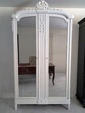 Armoire ancienne patinée d'occasion  Mézières-sur-Seine