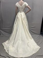 Vestido de noiva de organza e renda sobre tafetta início dos anos 1960   comprar usado  Enviando para Brazil
